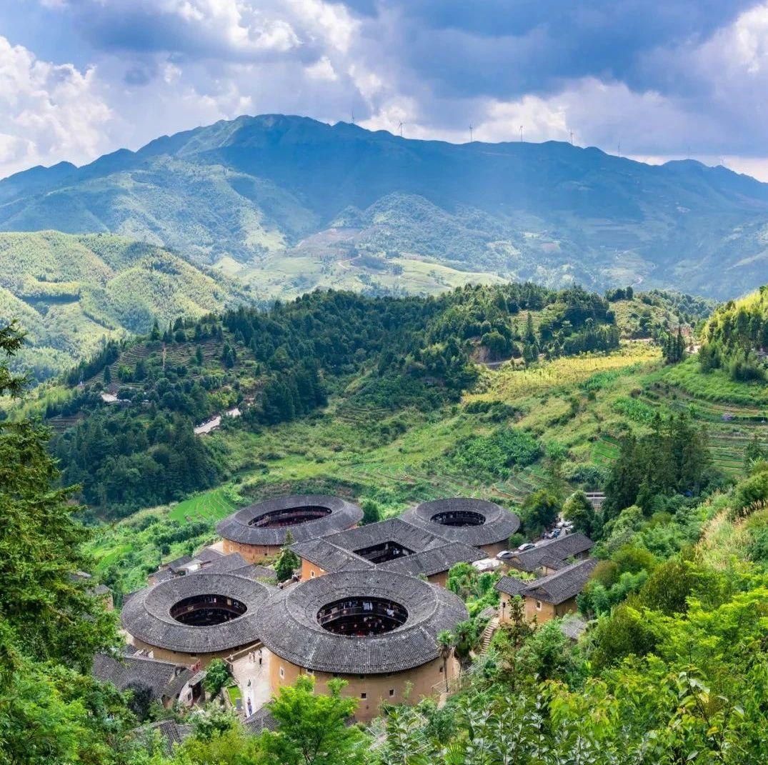 福建之声,向听众朋友们问好