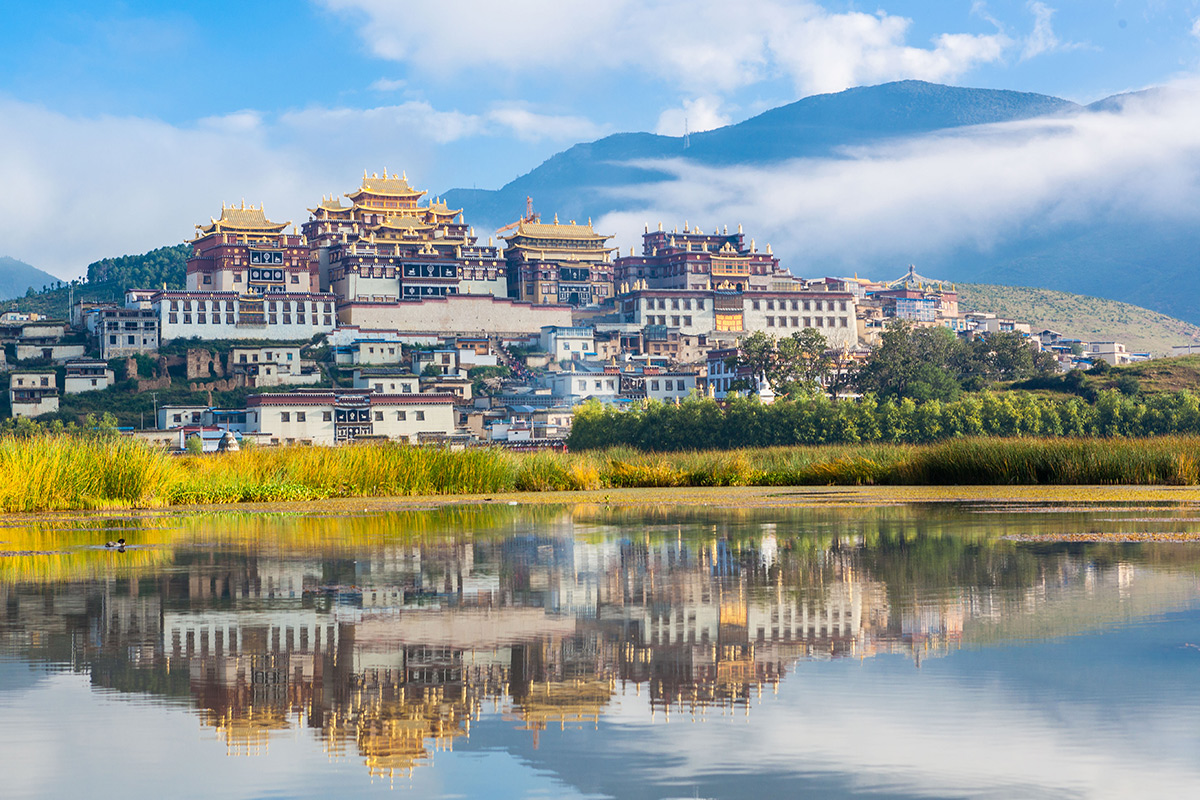 彩云南韵,阳光下的多彩世界