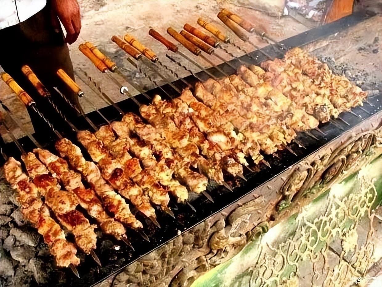 新疆,多元文化交融的璀璨明珠