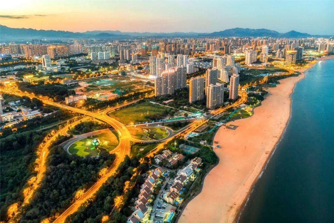 秦皇岛,海滨城市转型升级的机遇与挑战并存
